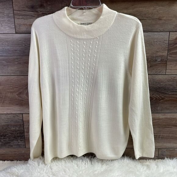 ALLISON DALEY Ladies White Long Sleeve Crew Neck Sweater SZ Petite Petite Large - Picture 3 of 8